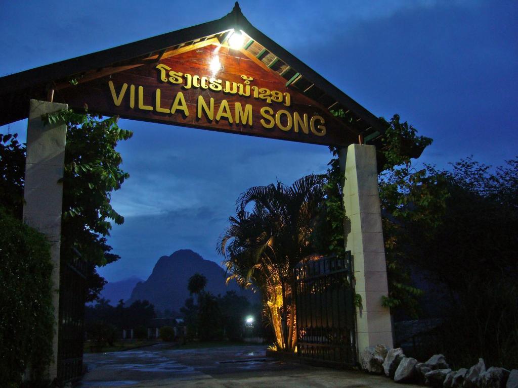Villa Nam Song Vang Vieng Exteriör bild